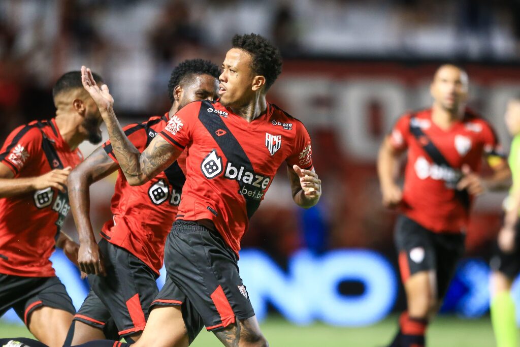 Jogadores do Atlético-GO