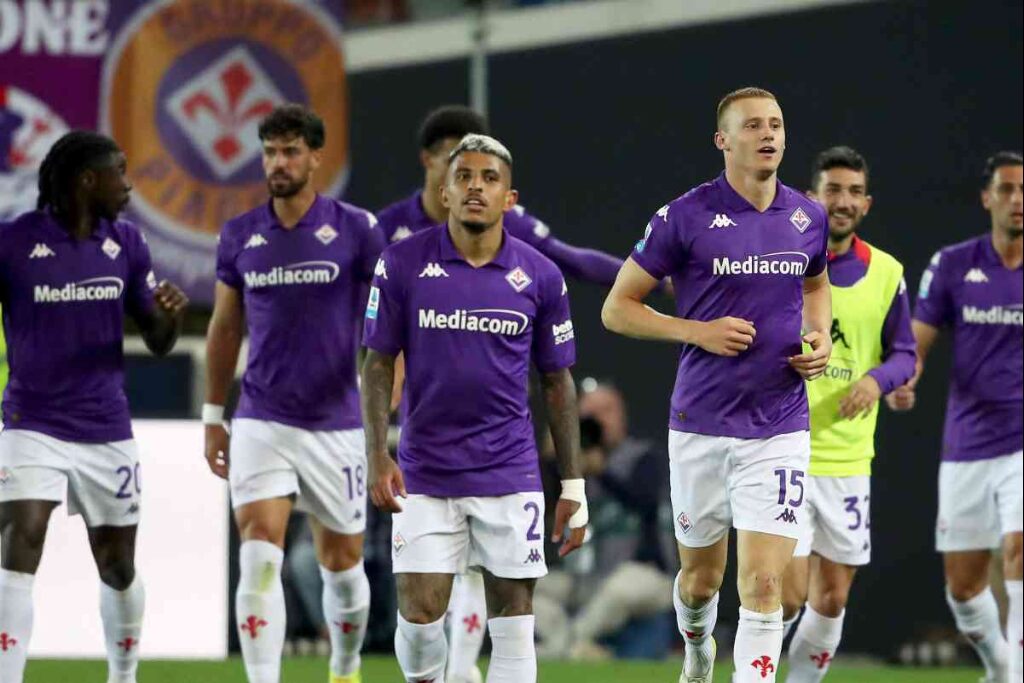 Jogadores da Fiorentina em ação