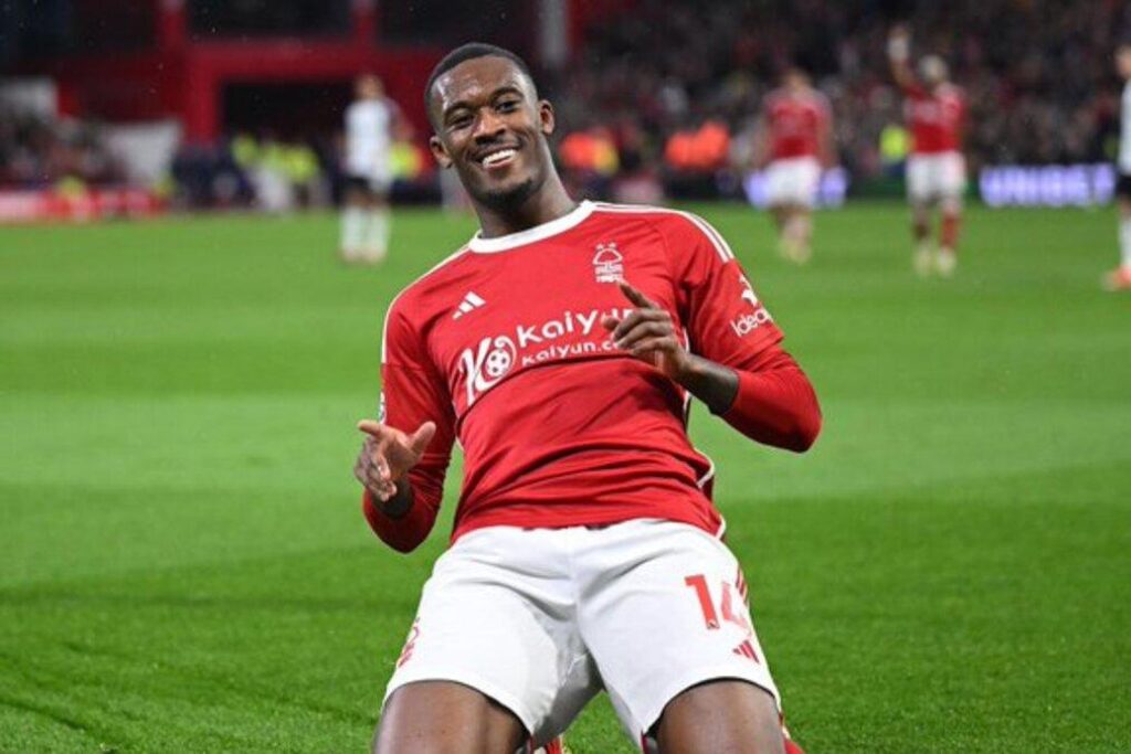 Hudson-Odoi pelo Nottingham Forest