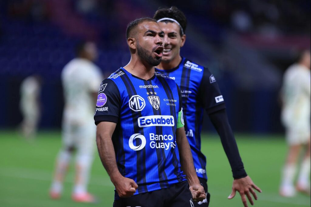 Jogadores do Independiente del Valle em ação