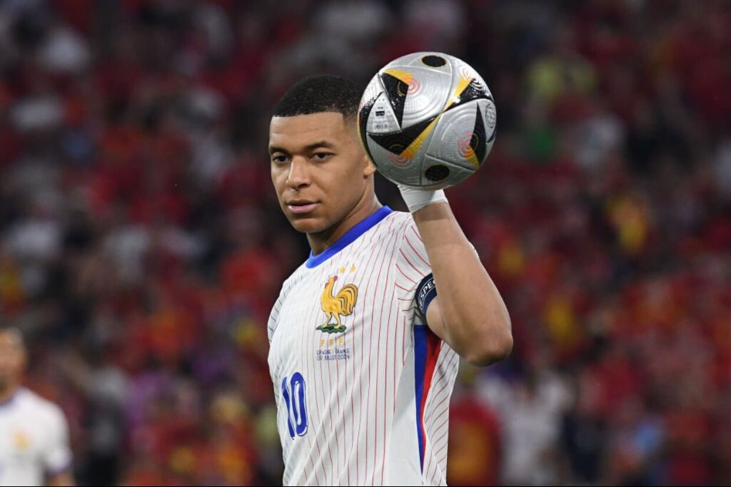 Mbappé pela França - Técnica ou Físico