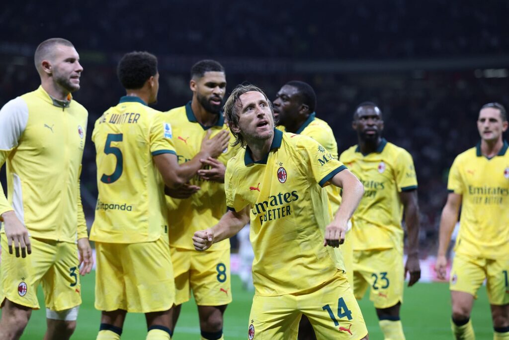 Jogadores do Milan em ação