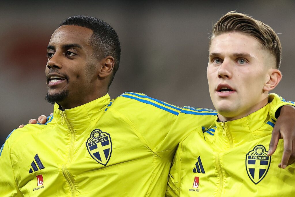Jogadores da Suécia em ação