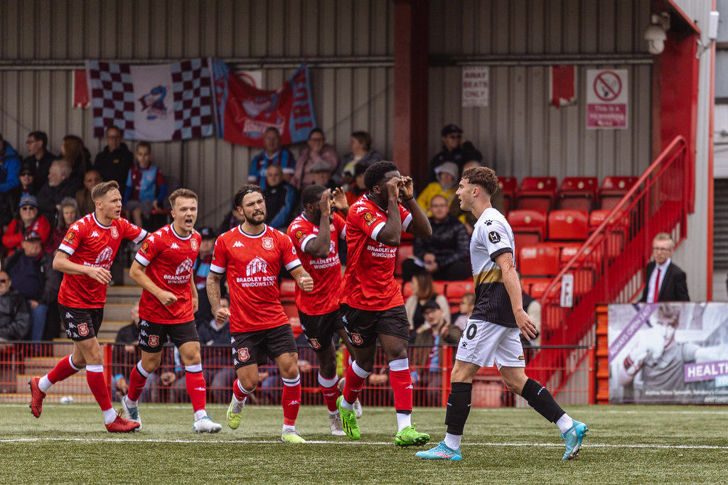 Jogadores do Tamworth - Foto: Luke Davies - Reprodução: Flickr