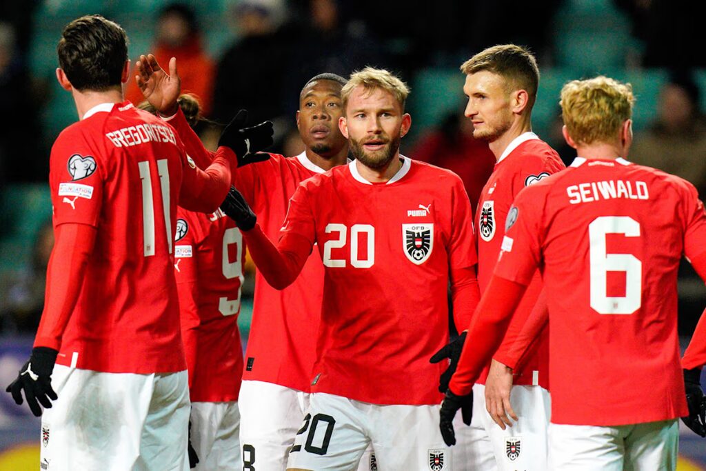 Jogadores da Áustria em ação